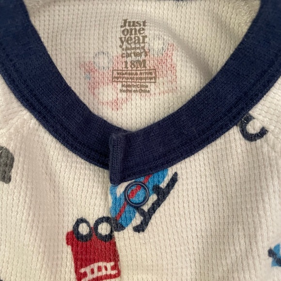 Carter’s onesie pajama no feet. White. 18m. - Picture 2 of 3